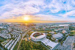 中国女篮首发：王思雨、李梦、张茹、黄思静、韩旭